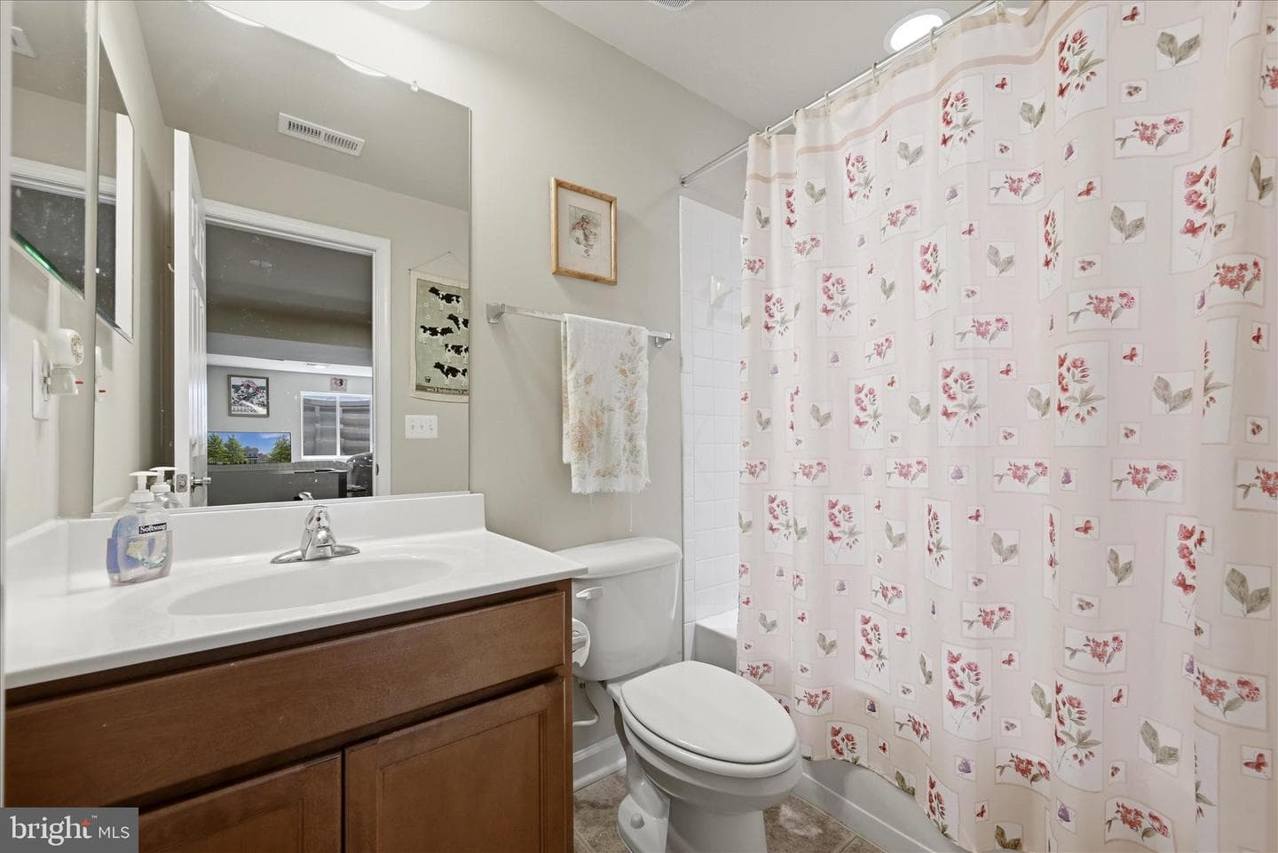 107 Fiesta Drive photo 46