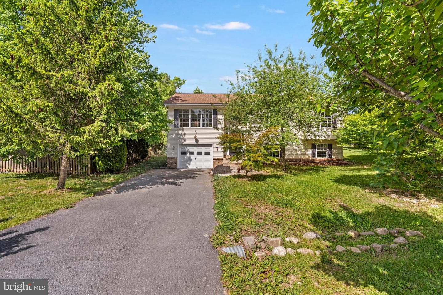 305 Woodrow Road photo 2