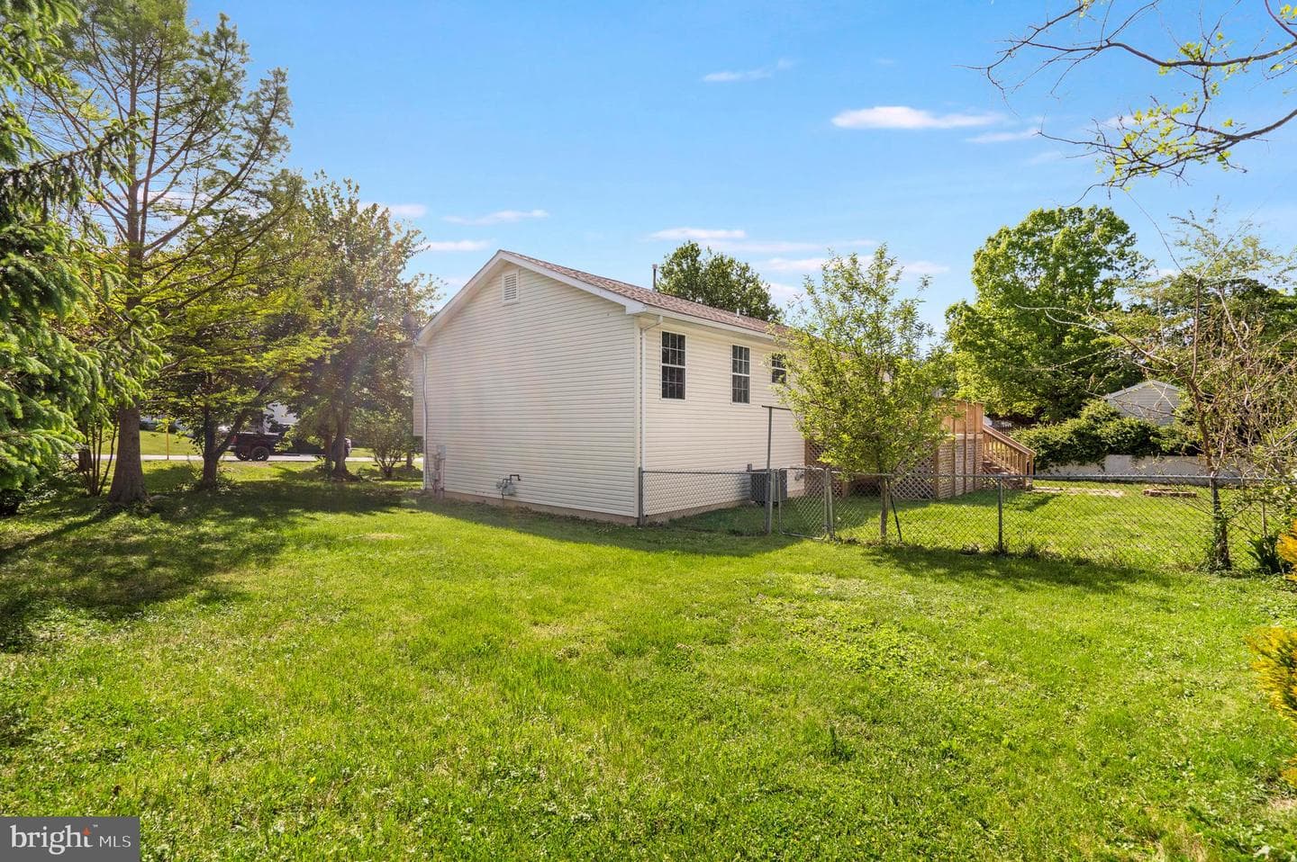 305 Woodrow Road photo 3