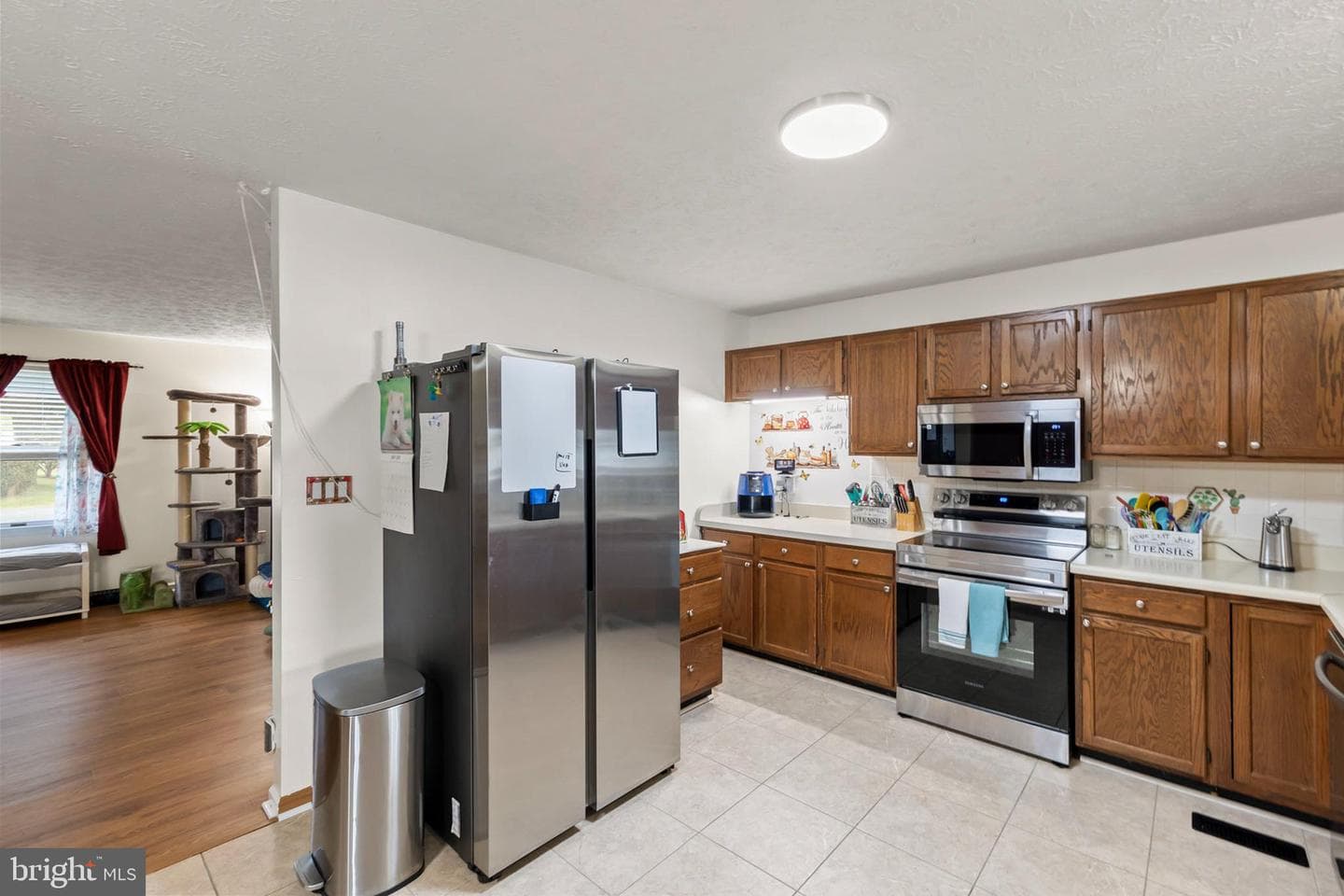 132 Nightingale Ave photo 12