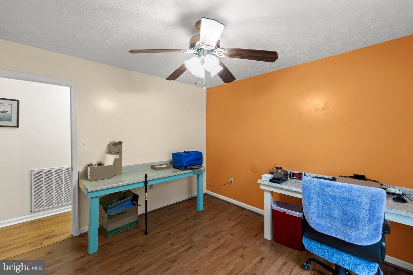 132 Nightingale Ave photo 18