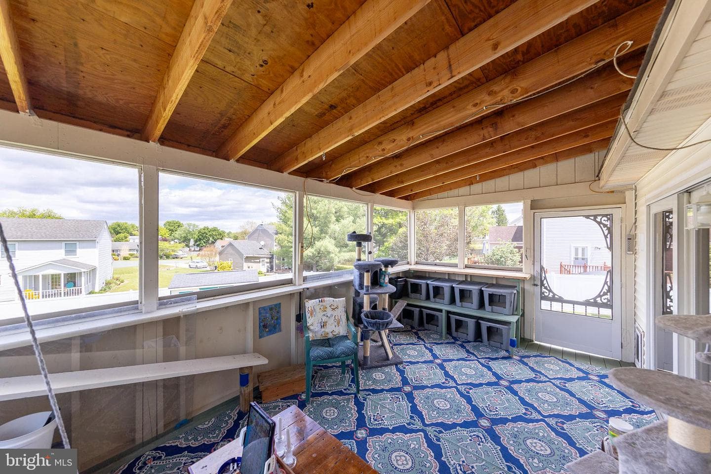 132 Nightingale Ave photo 28