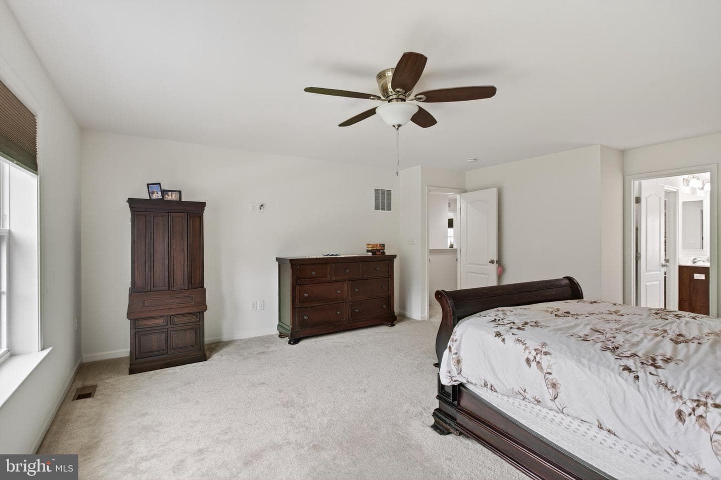 111 Sovereign Court photo 13