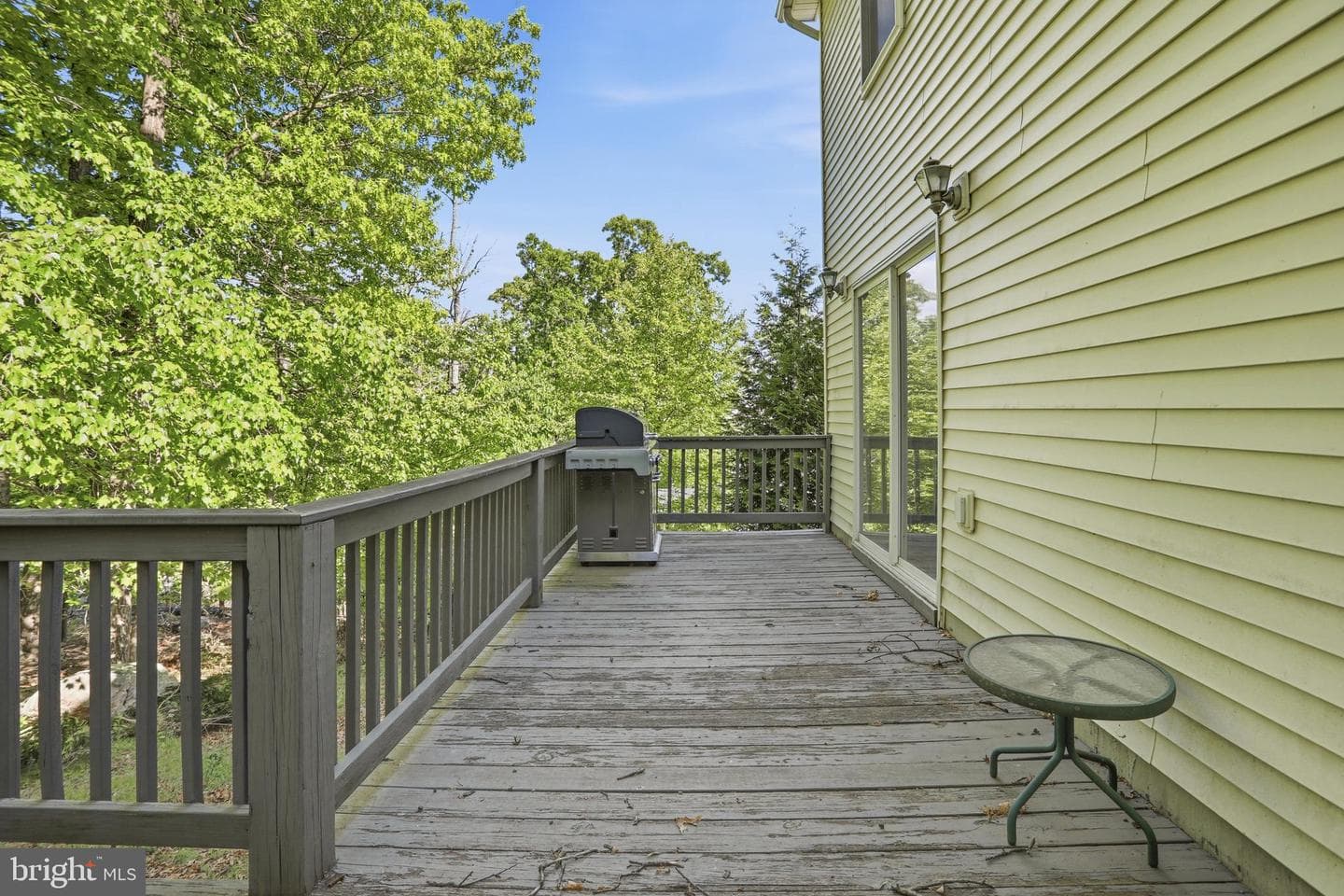 902 Enfield Drive photo 33