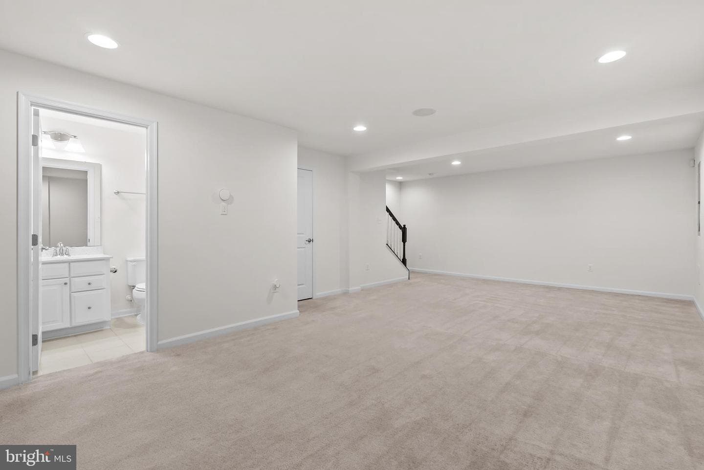 109 Emperor Drive photo 38