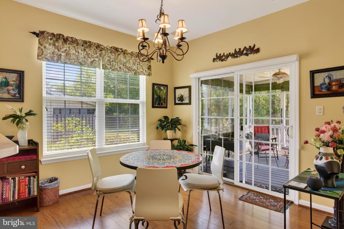 121 Shumard Court photo 11