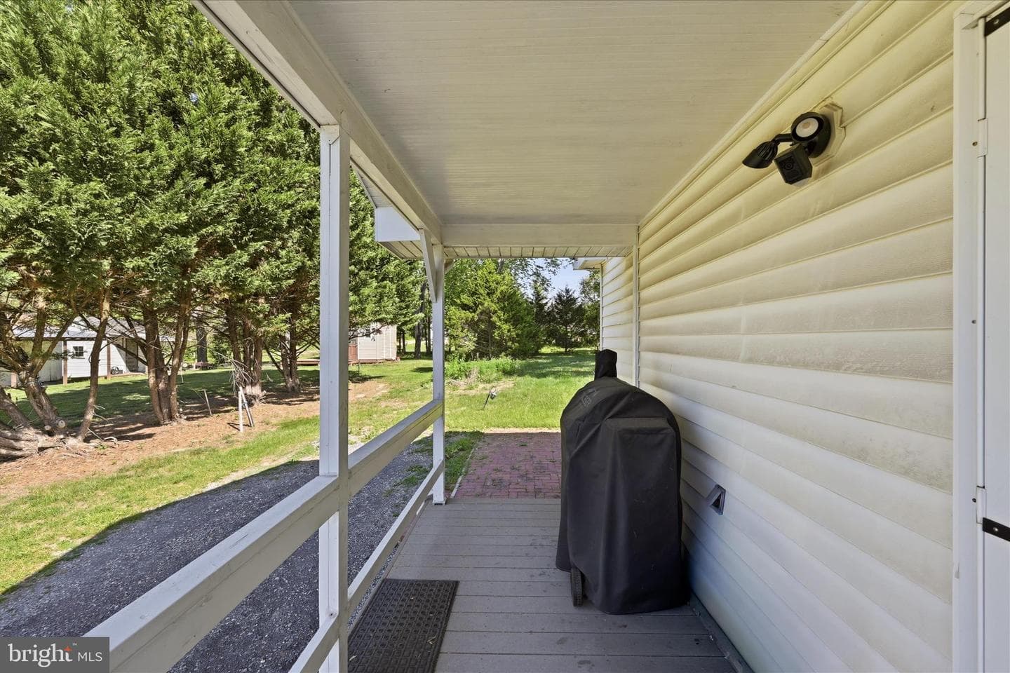 114 Harrison Lane photo 32