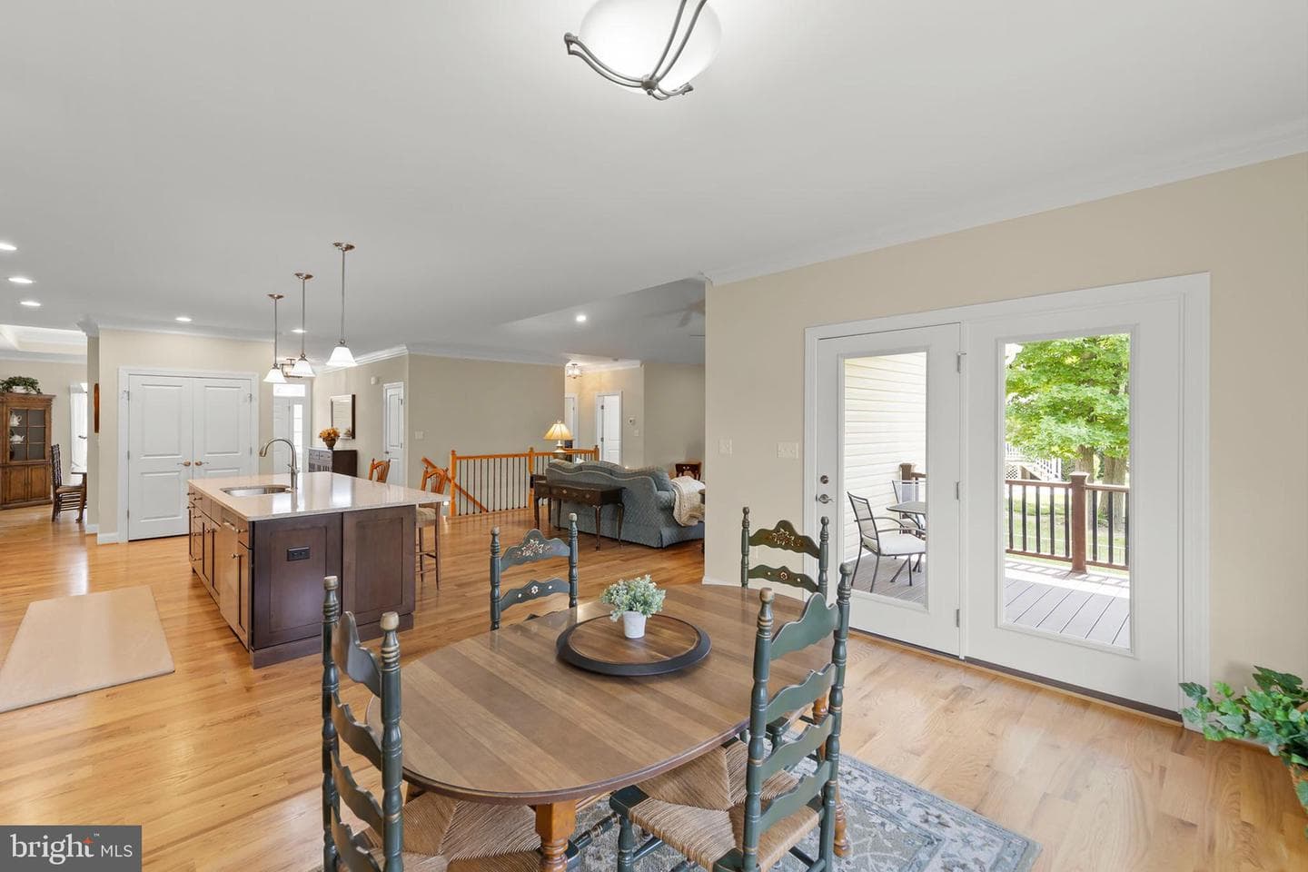 135 Kinross Drive photo 16