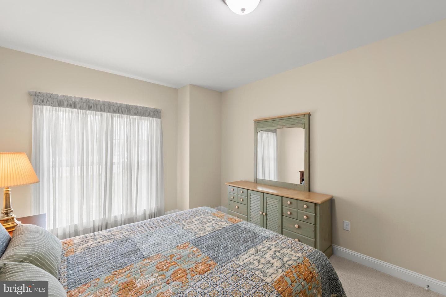 135 Kinross Drive photo 27