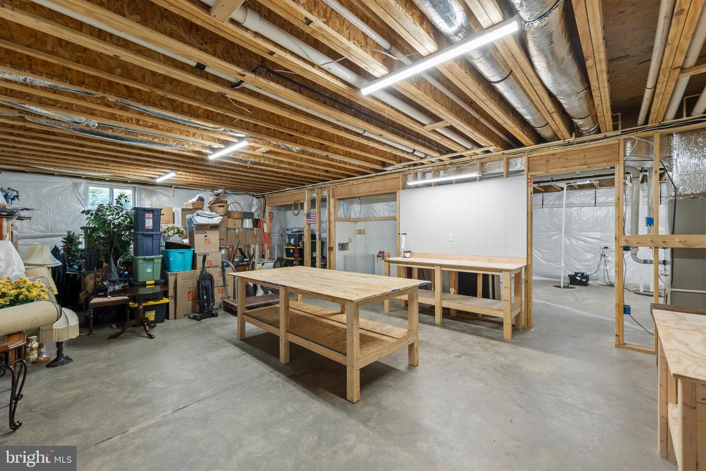 135 Kinross Drive photo 41