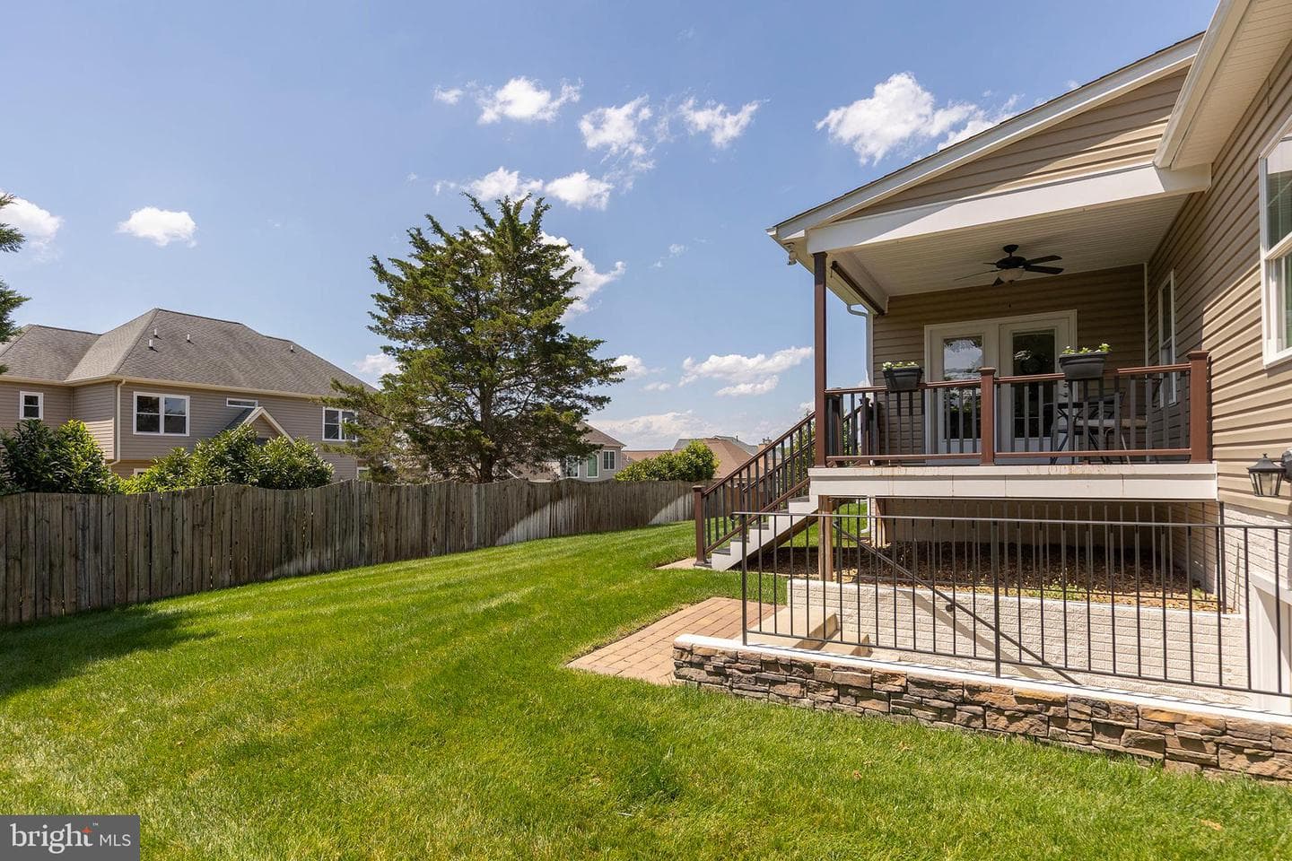 135 Kinross Drive photo 49