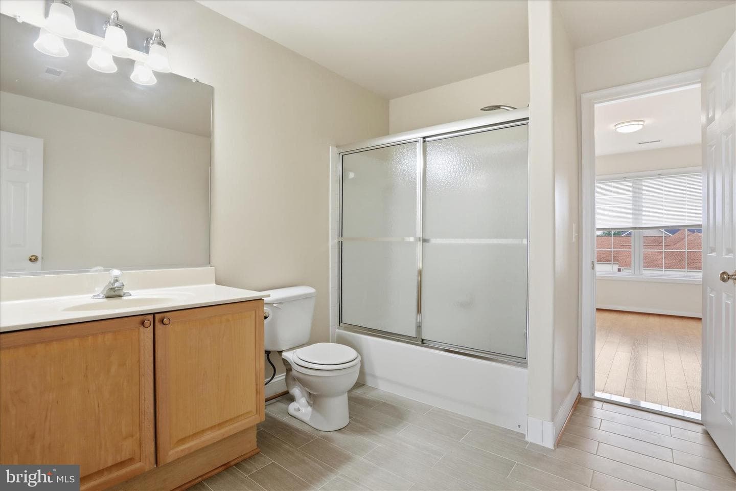 220 Flanagan Drive photo 13