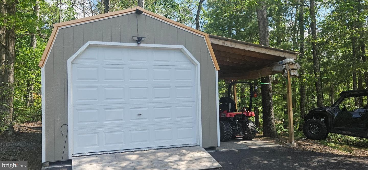 148 Arklow Drive photo 60