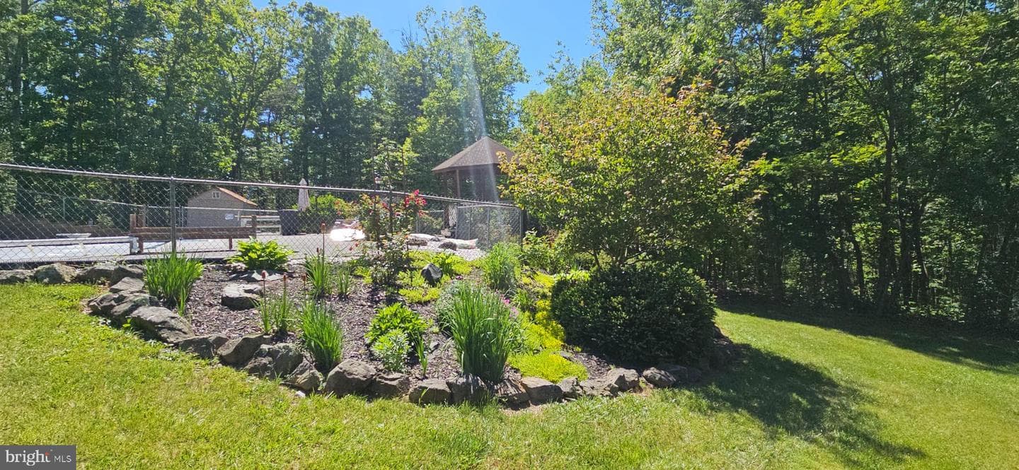 148 Arklow Drive photo 81
