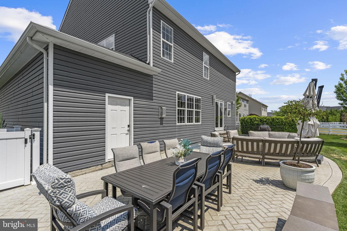 102 Blackford Dr photo 45