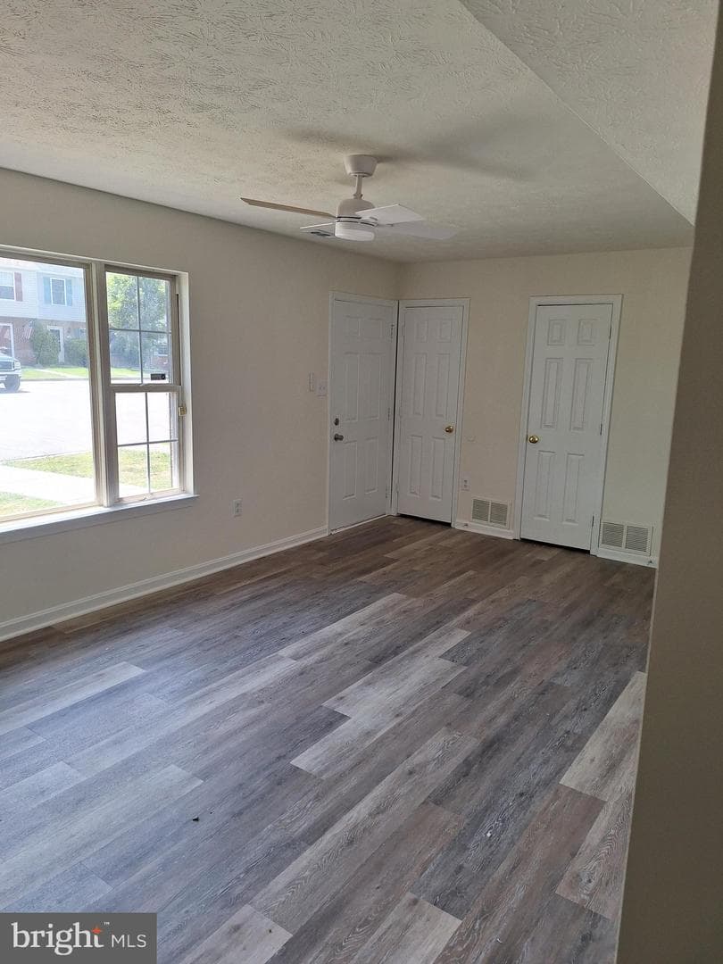 515 Emily Lane photo 2