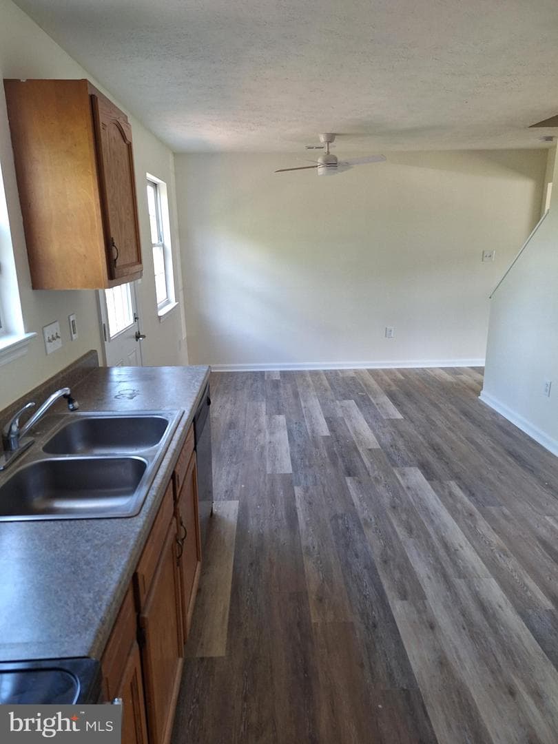 515 Emily Lane photo 6