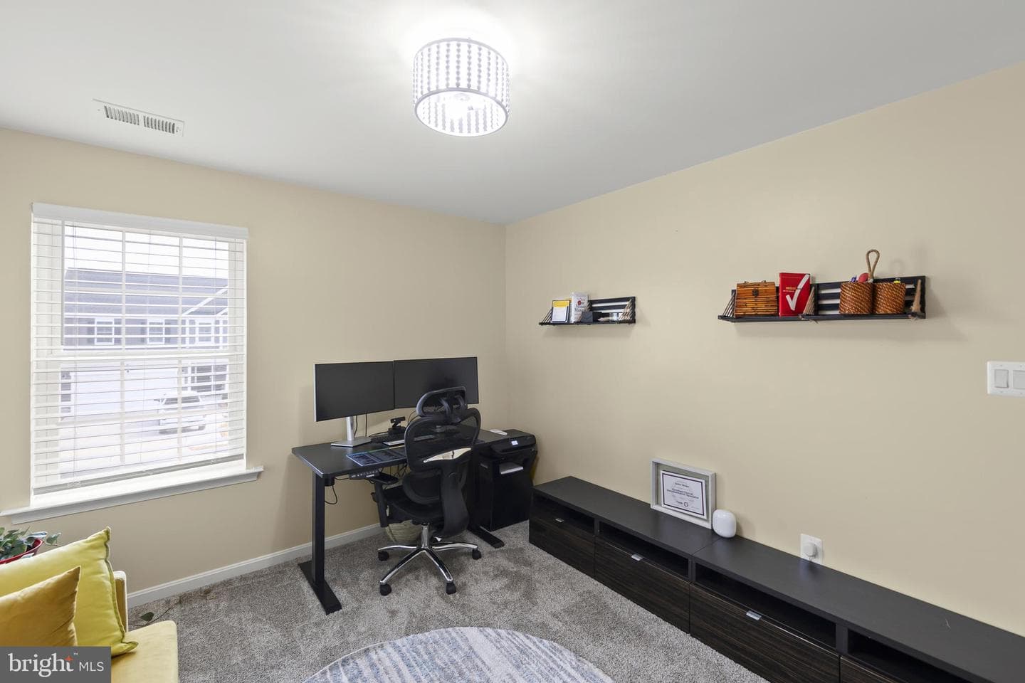 124 Lenore photo 28