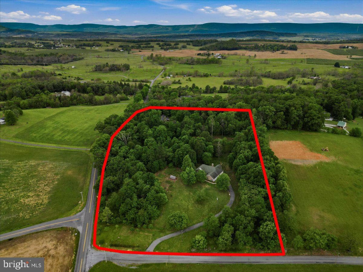 1512 Marlboro Road photo 2