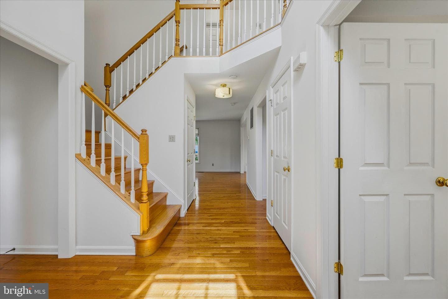 207 Stanley Drive photo 3