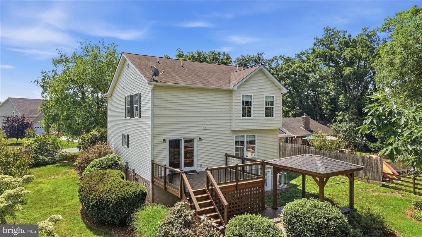 207 Stanley Drive photo 53