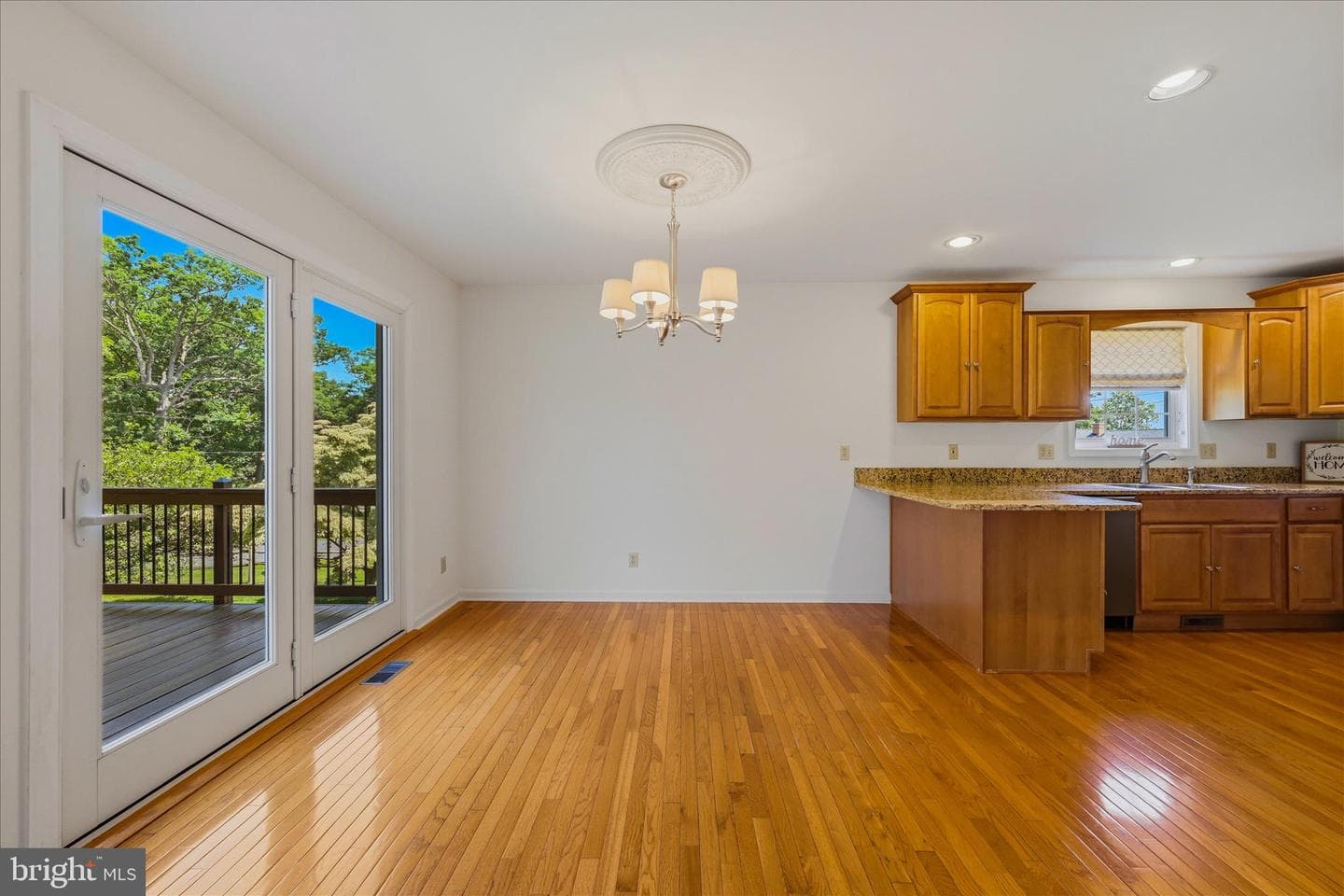 207 Stanley Drive photo 8