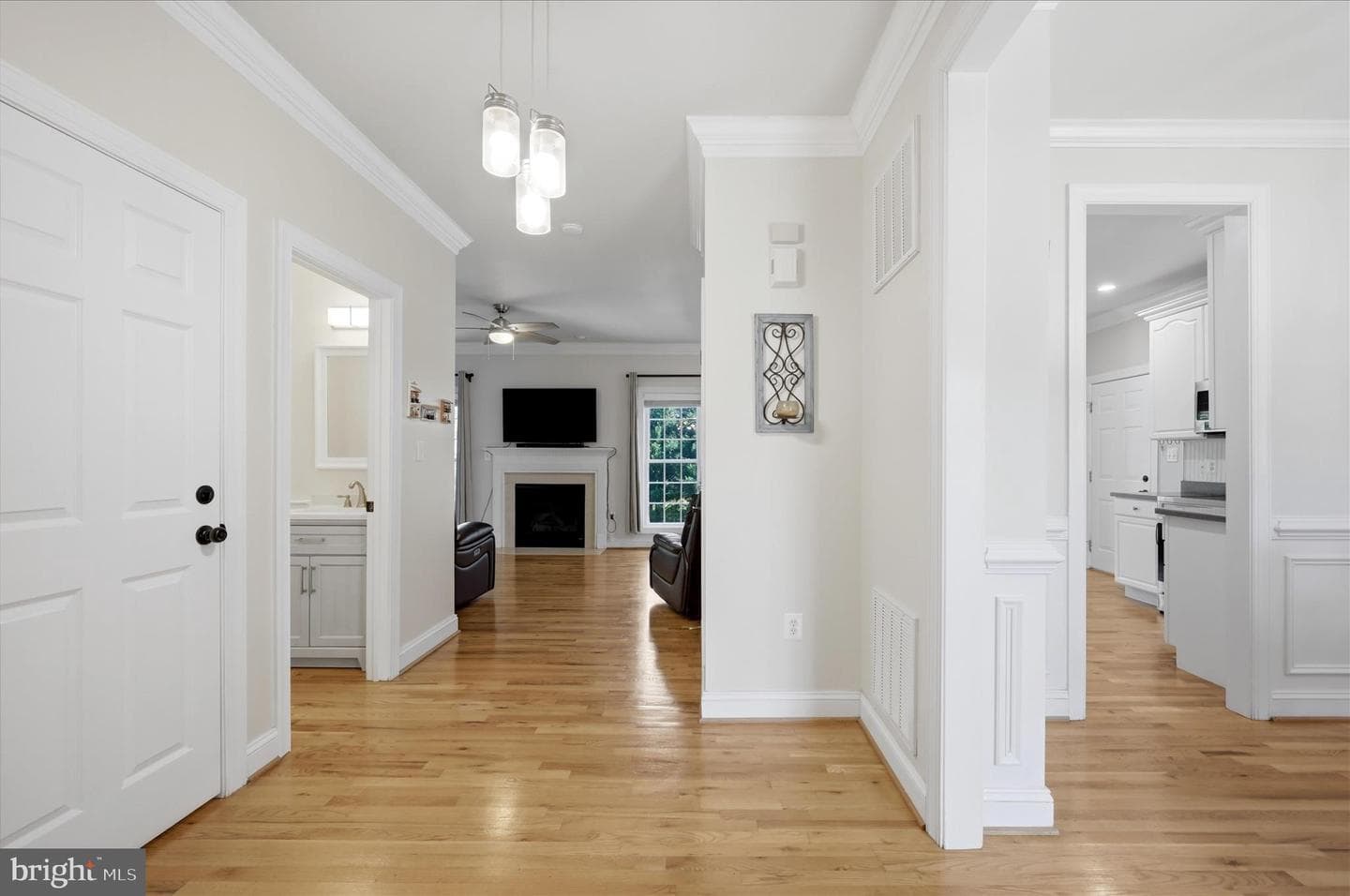 121 Van Gogh Terrace photo 5