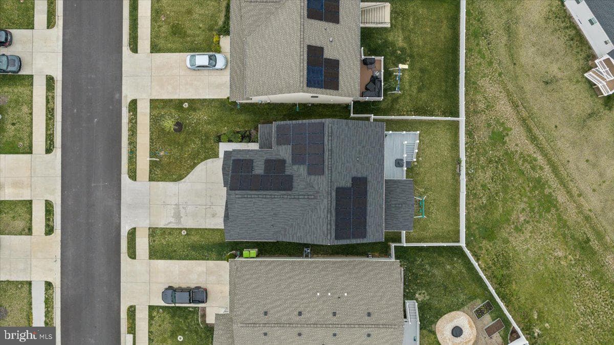 108 Nevermore Drive photo 54
