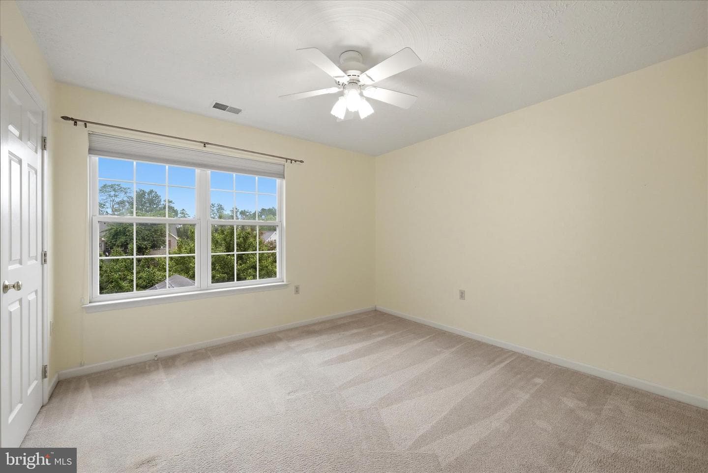 219 Bentley Avenue photo 34