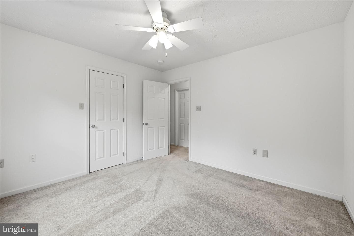 219 Bentley Avenue photo 41