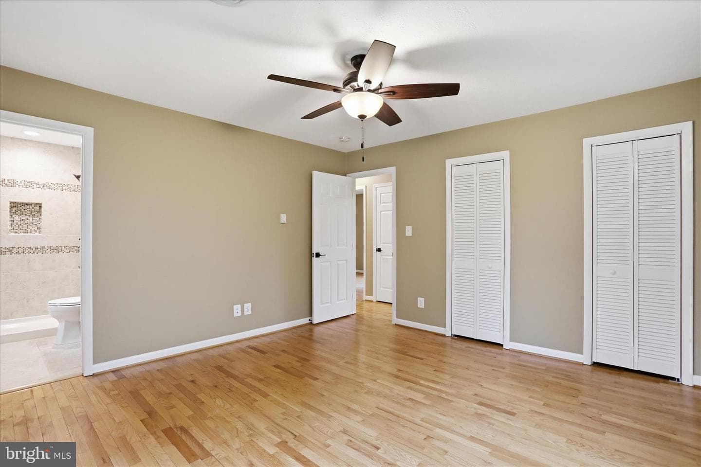 126 Meadowbrook photo 21