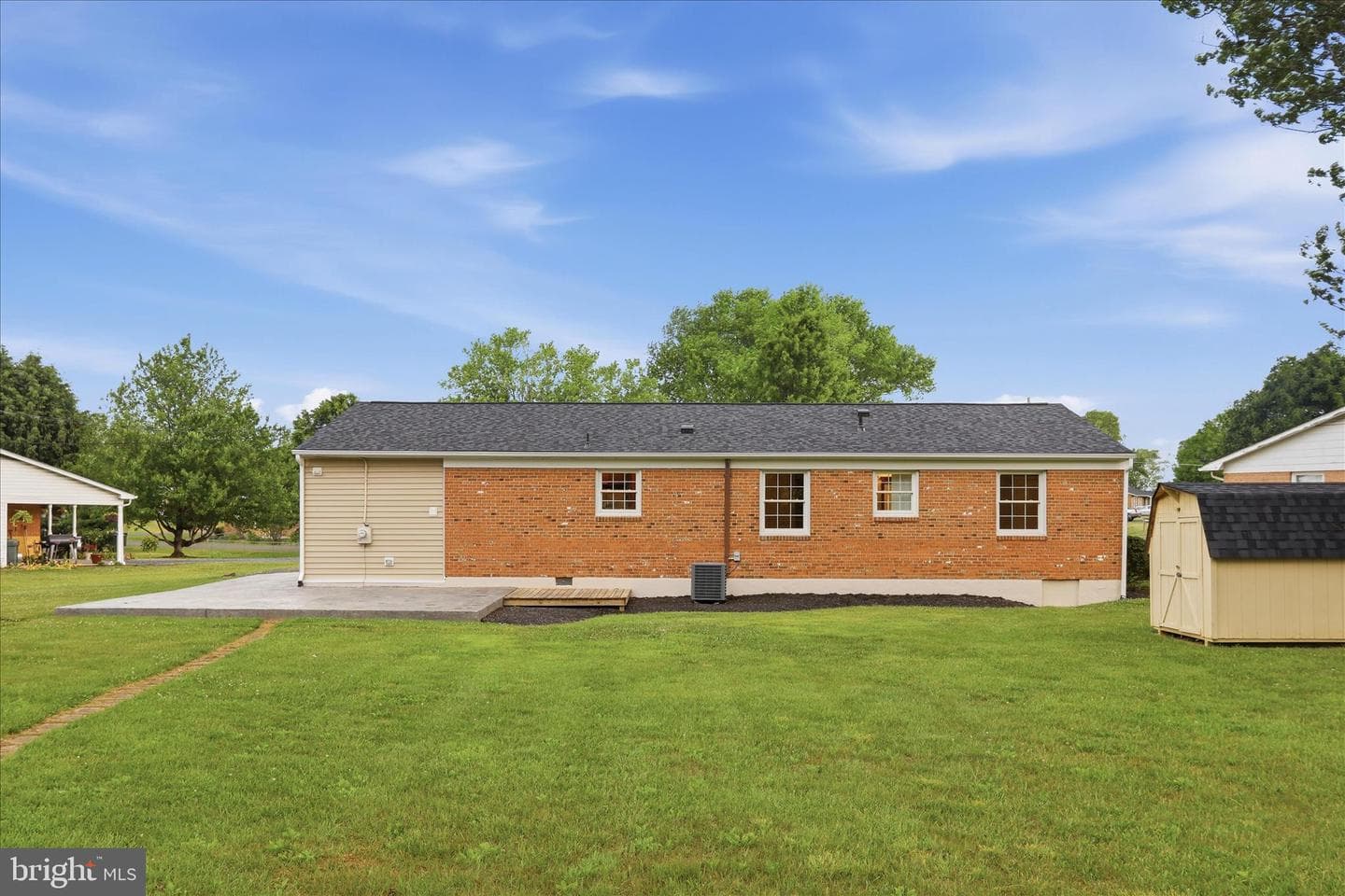 126 Meadowbrook photo 26