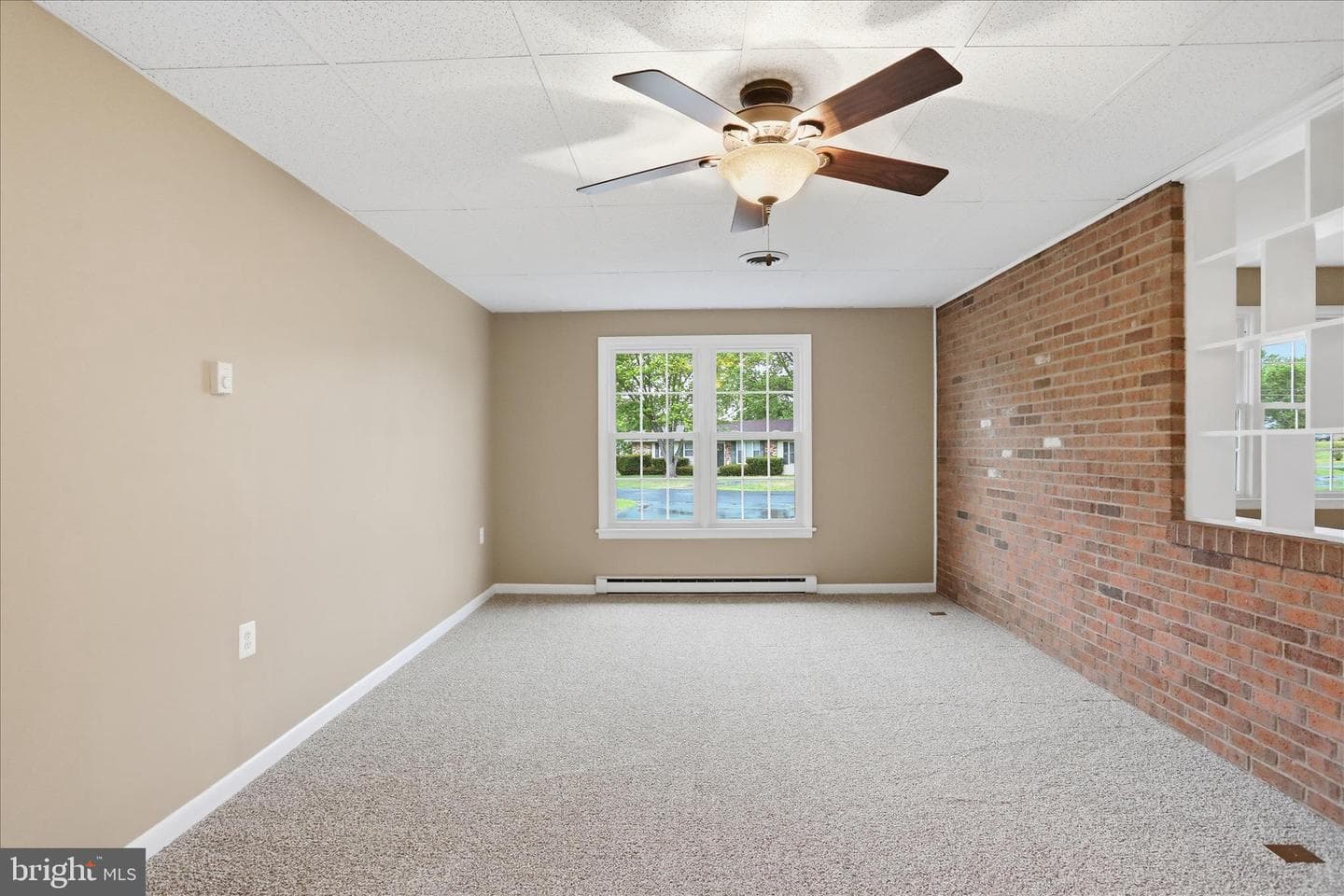 126 Meadowbrook photo 9