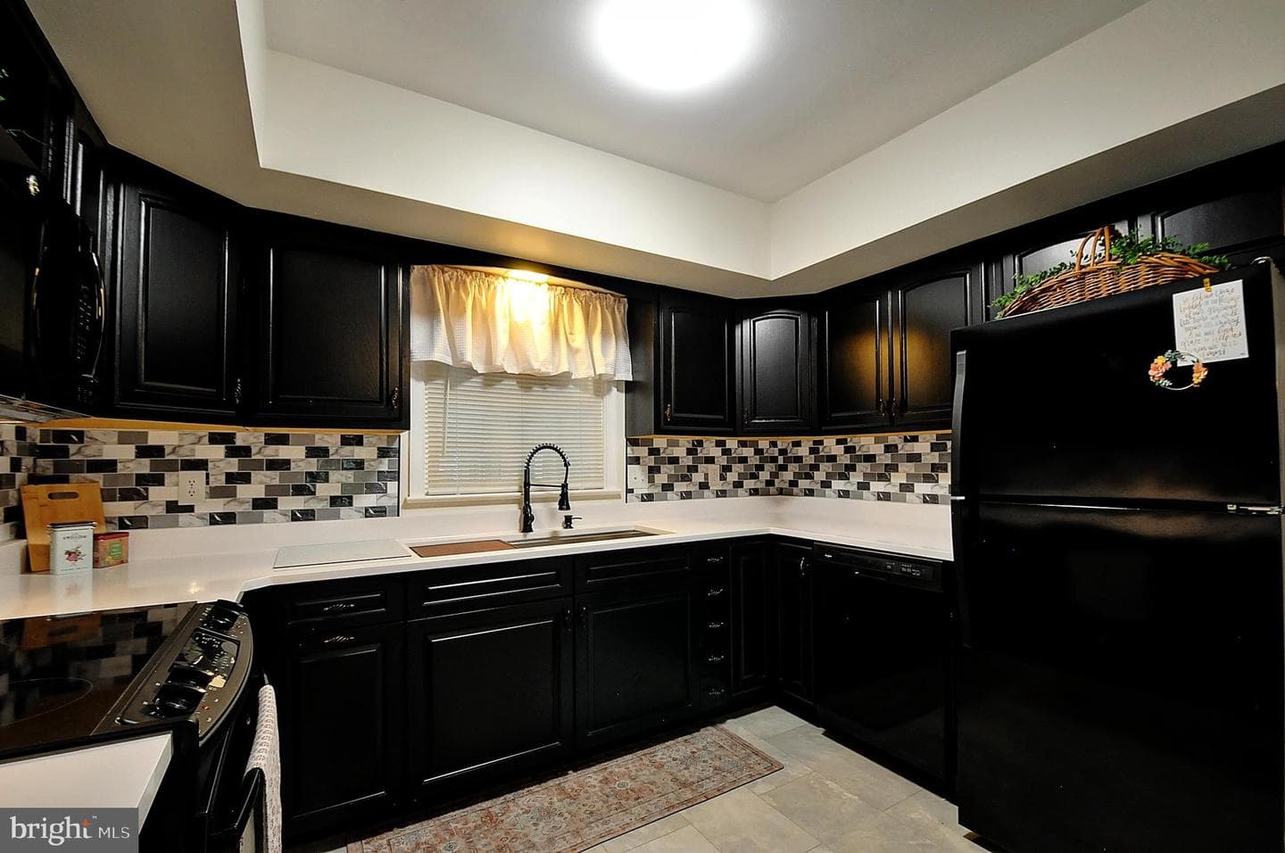 122 Armstrong Place photo 23