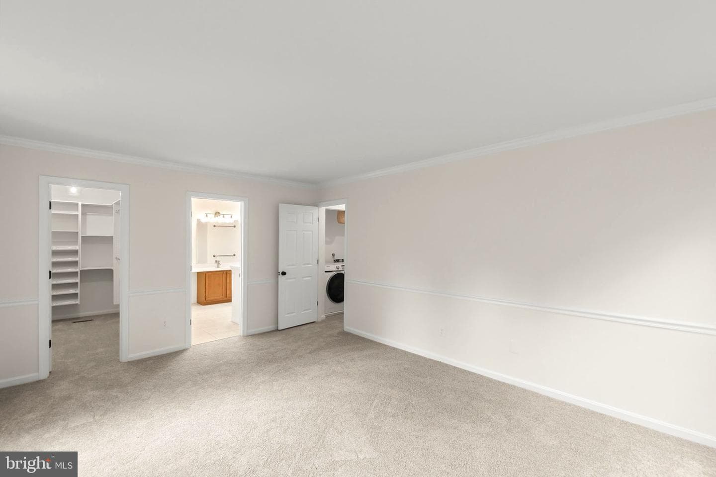 106 Etnam Street photo 12