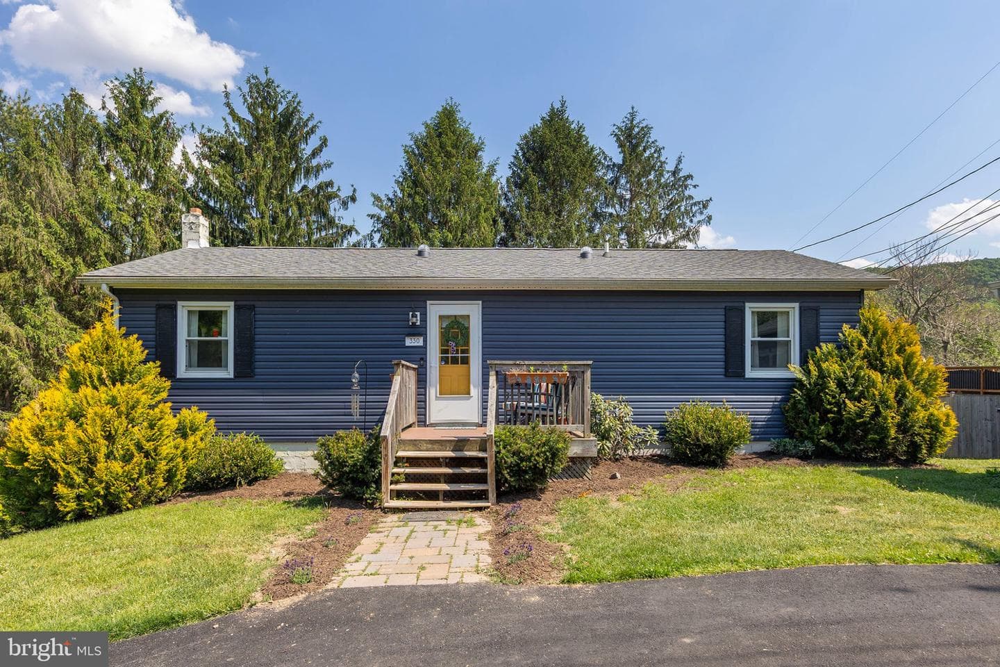 330 Wardensville Grade, Winchester