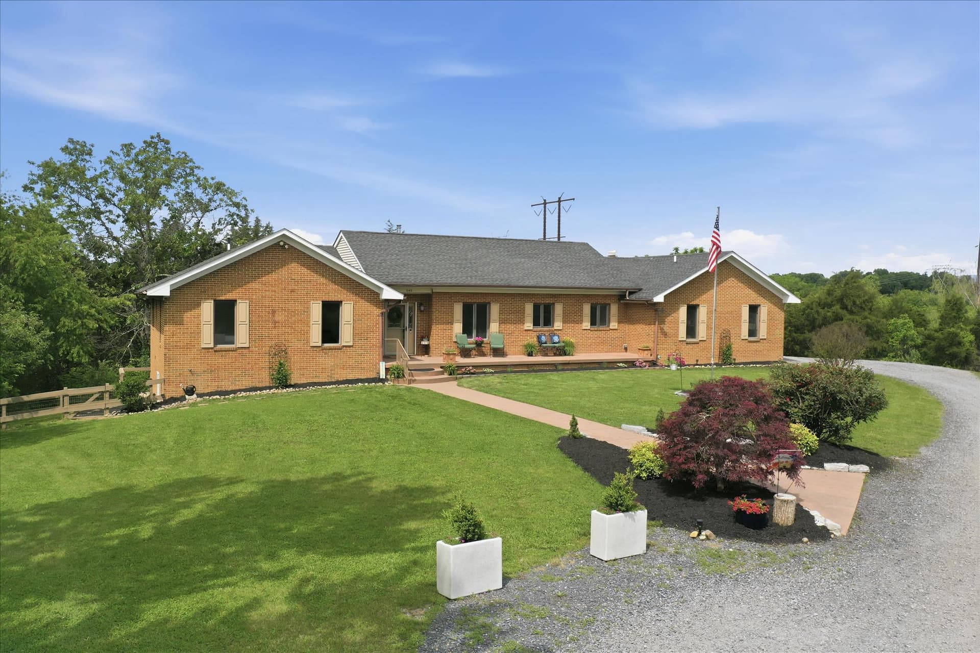 242 Old Plantation Lane, Stephens City