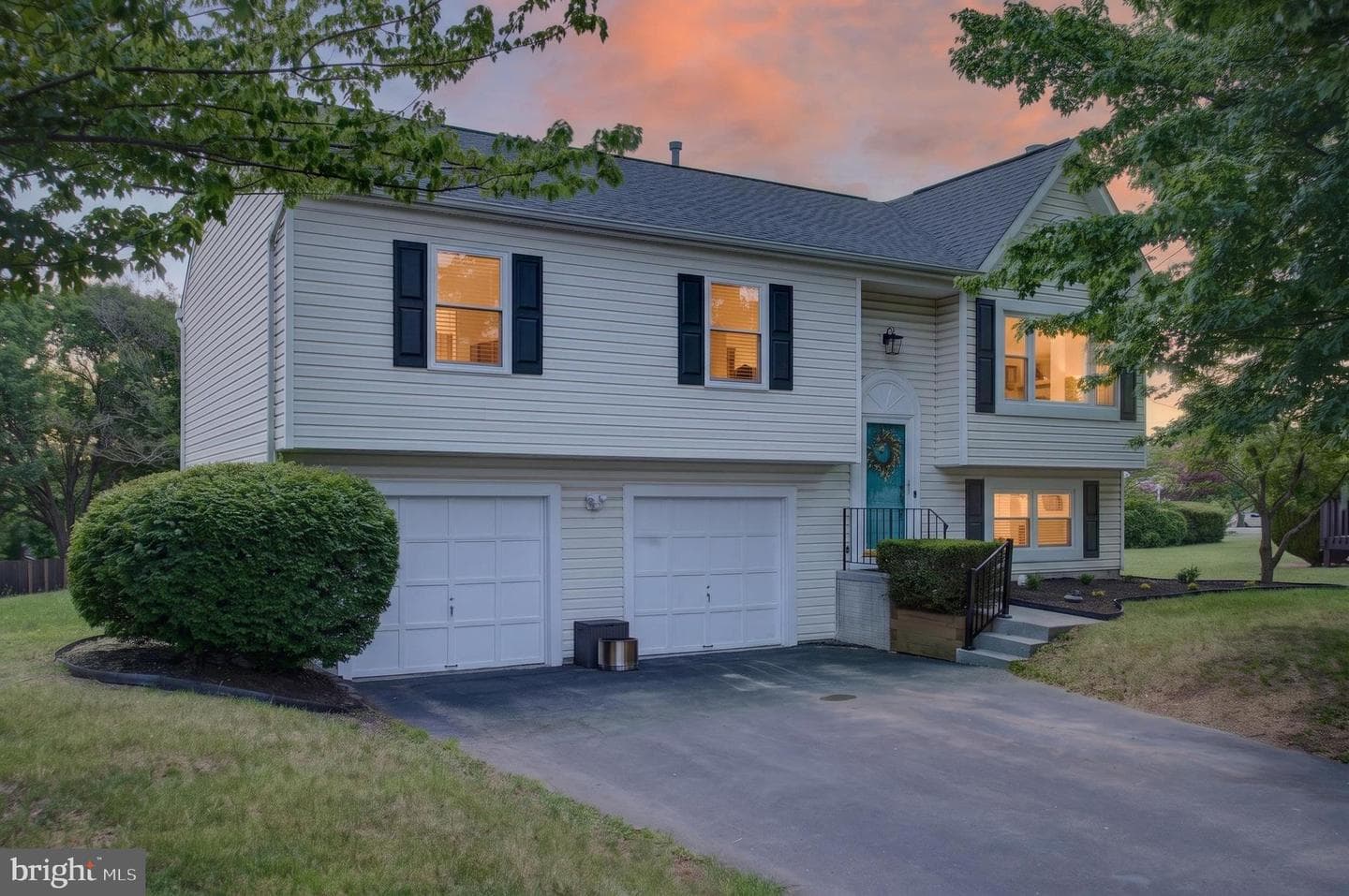 102 Cromwell Court