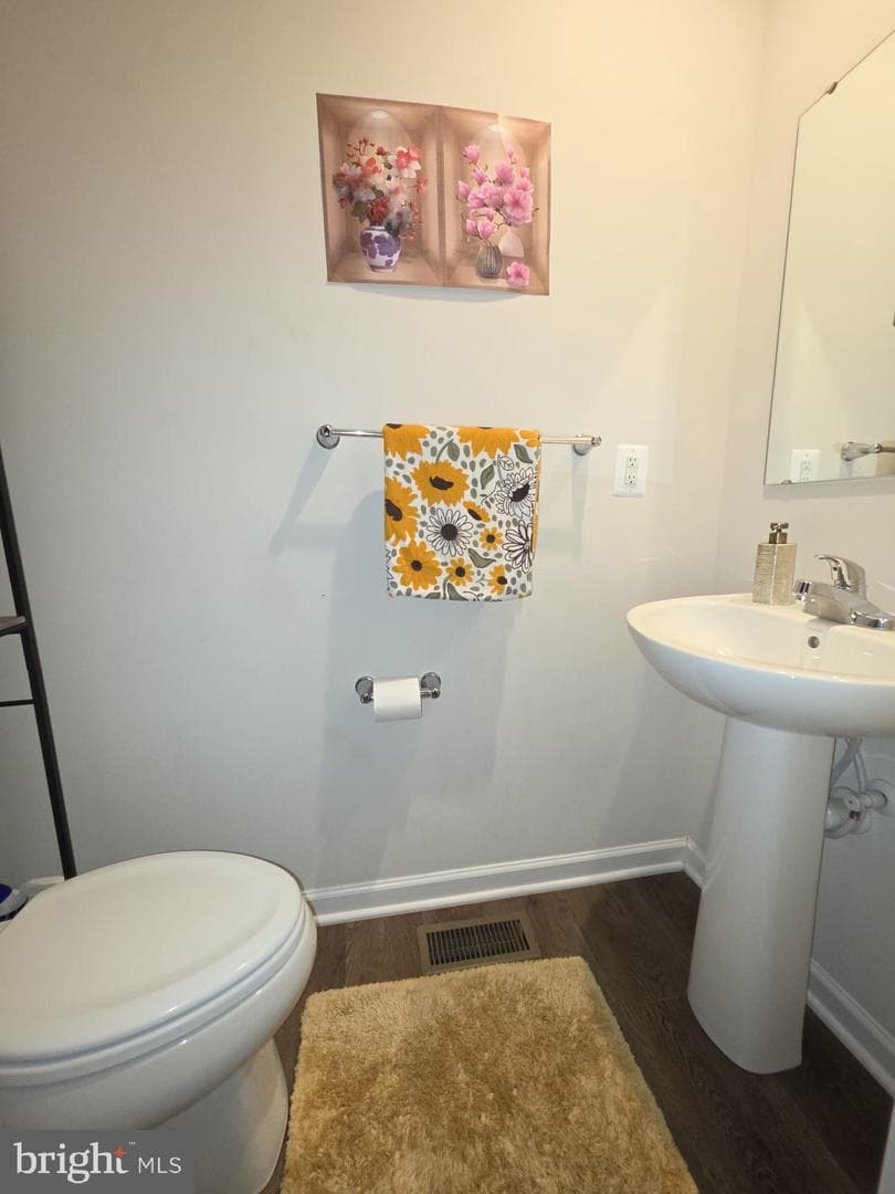 148 Dursley photo 8