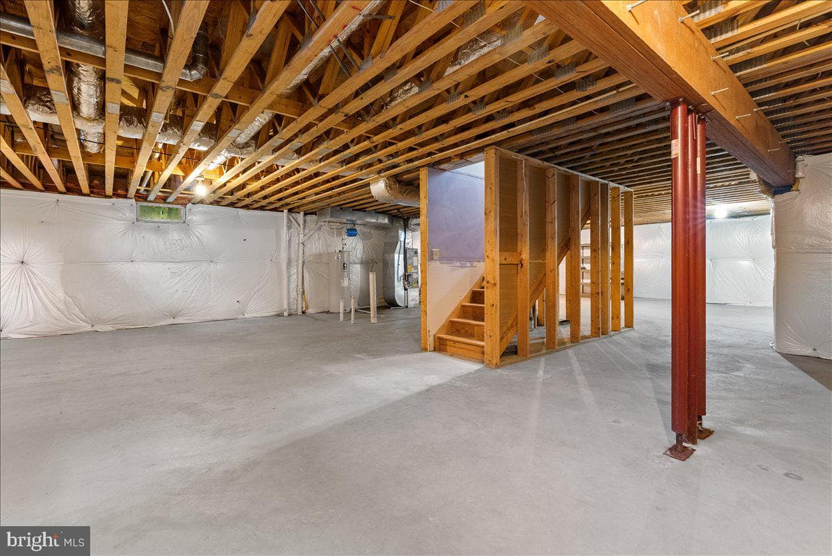 100 Woodlands Lane photo 33