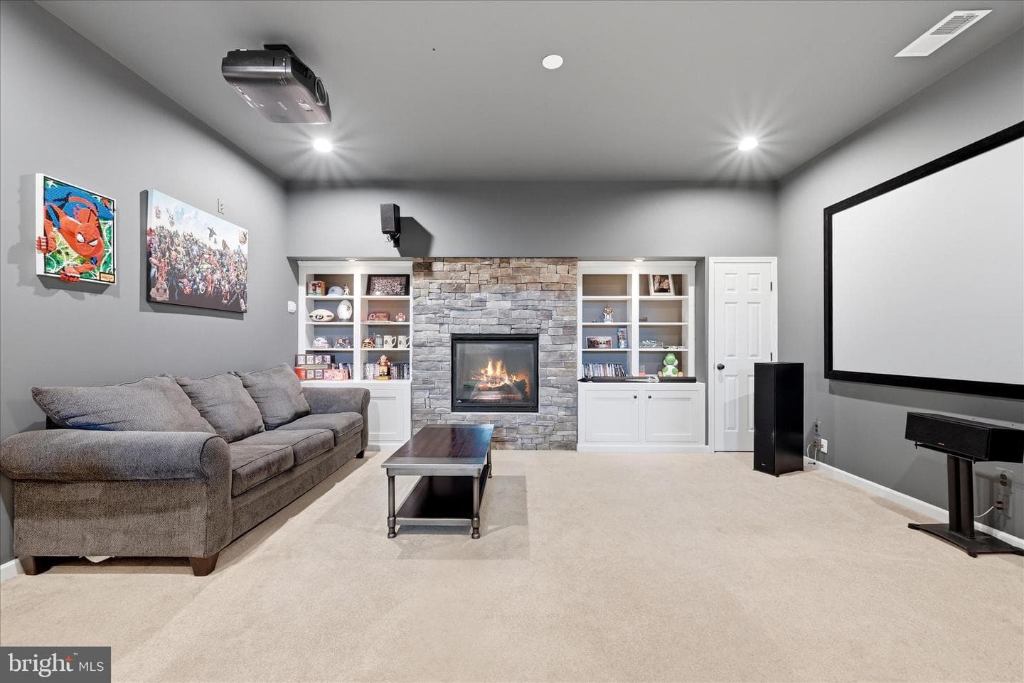 119 Thompson Court photo 42