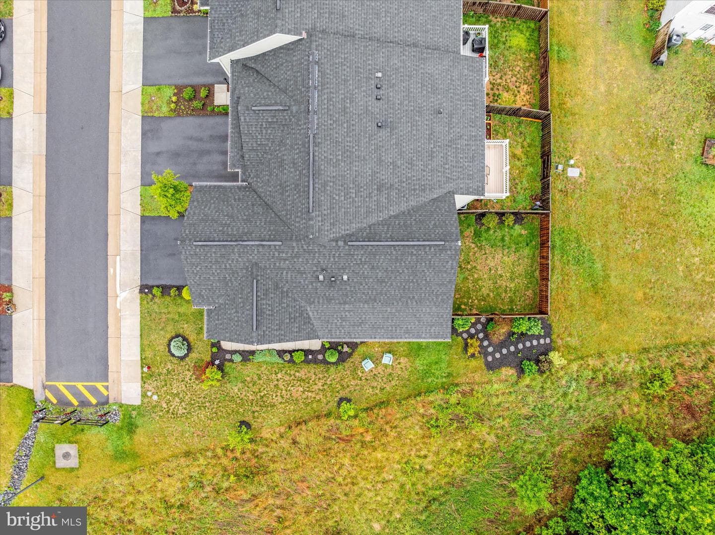 109 Halo Court photo 46