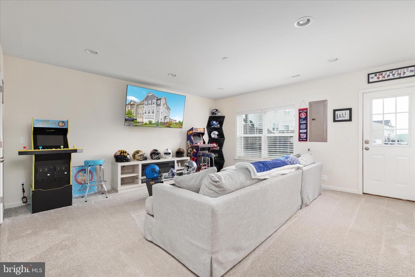 109 Halo Court photo 5