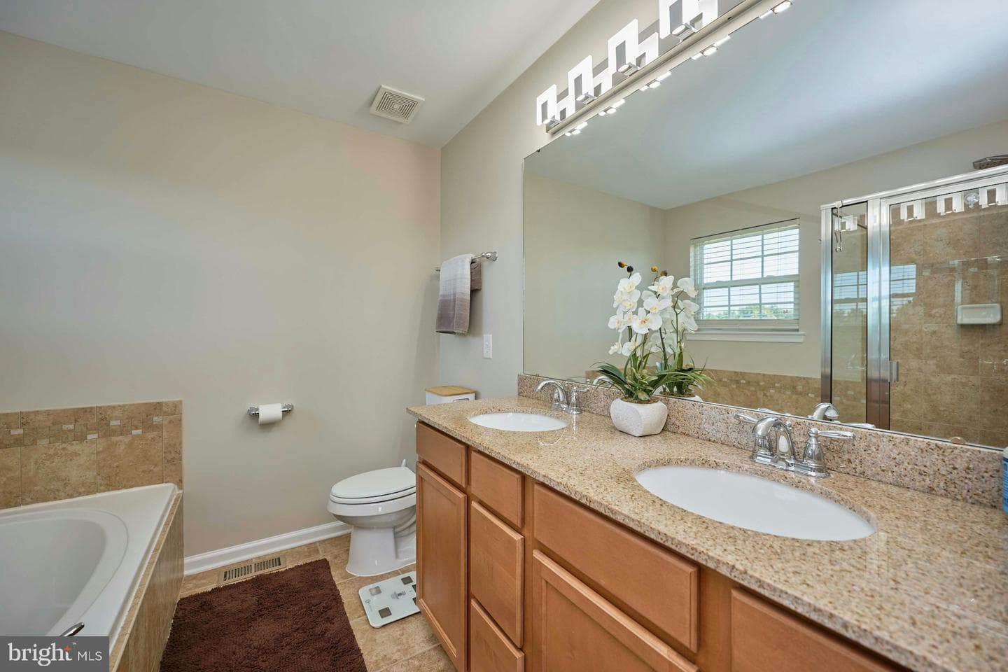 245 Mackenzie Lane photo 20