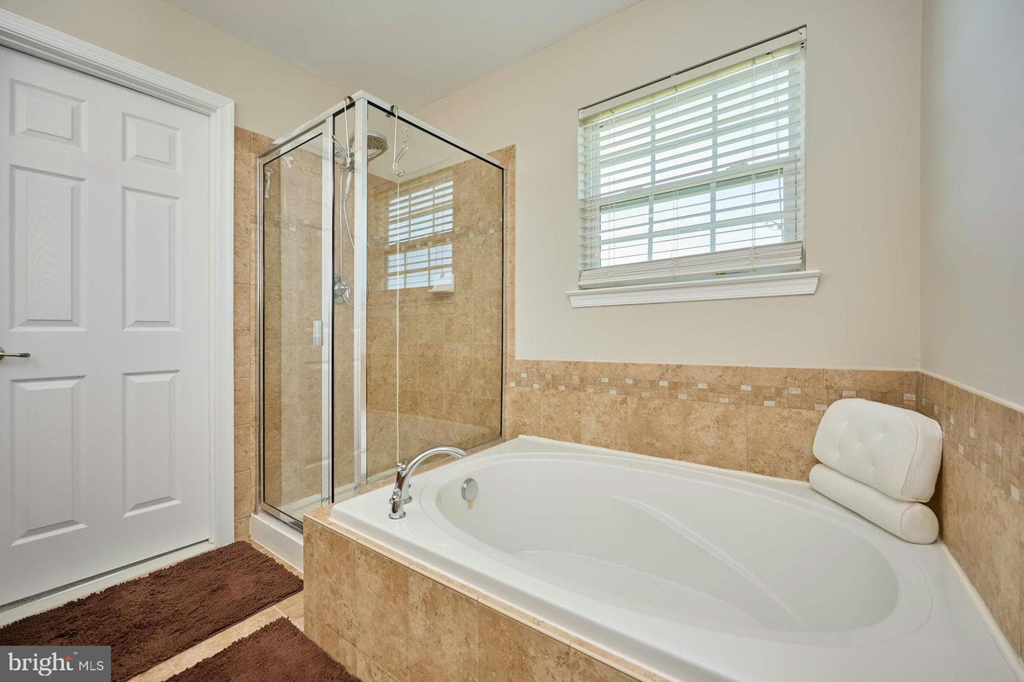 245 Mackenzie Lane photo 21