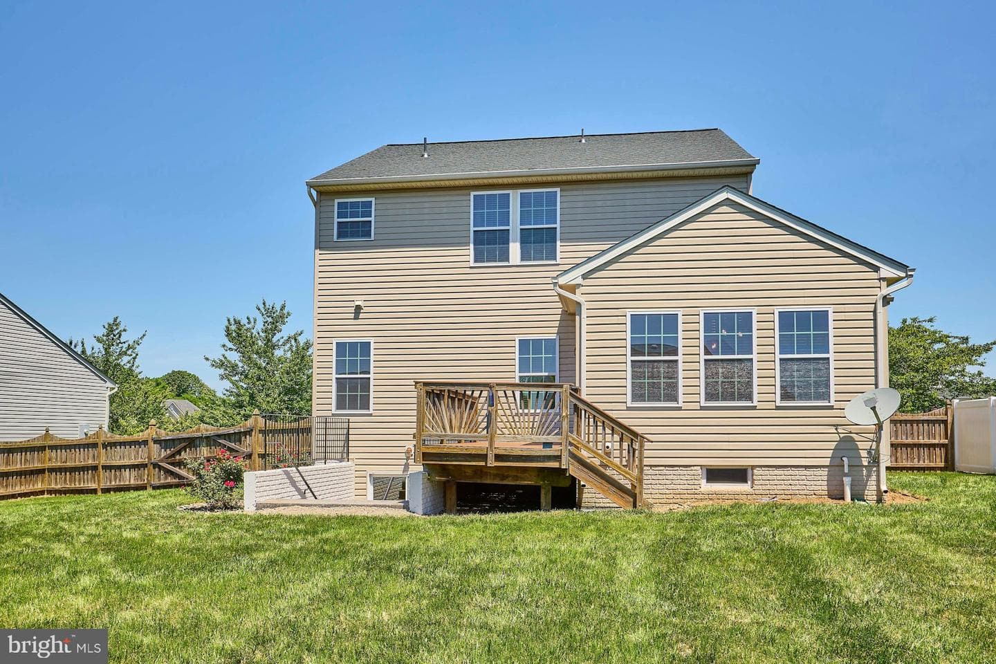 245 Mackenzie Lane photo 36