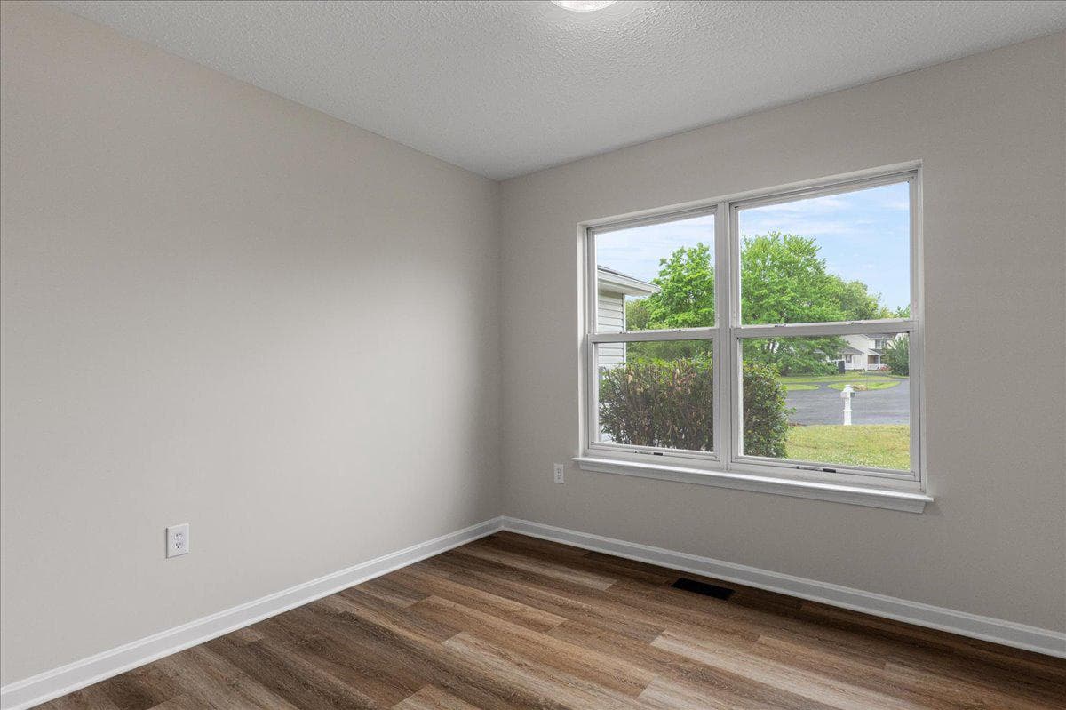 117 Ware Place photo 16