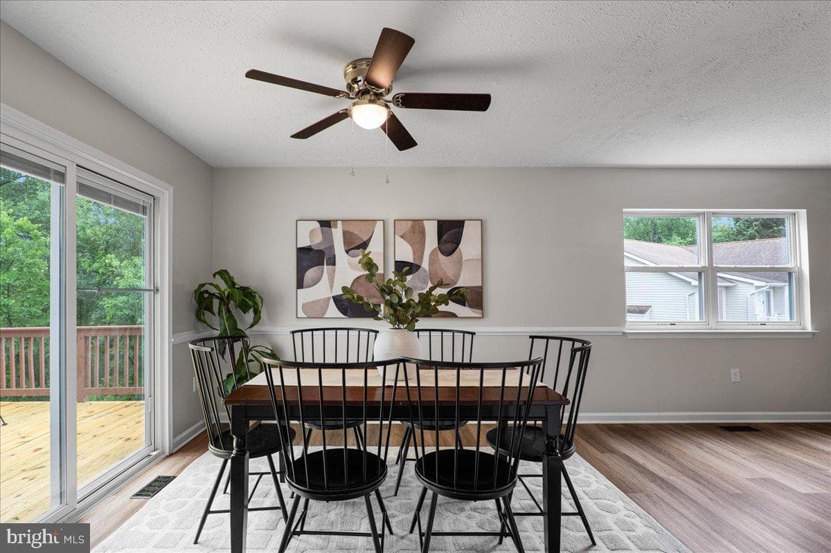 117 Ware Place photo 8