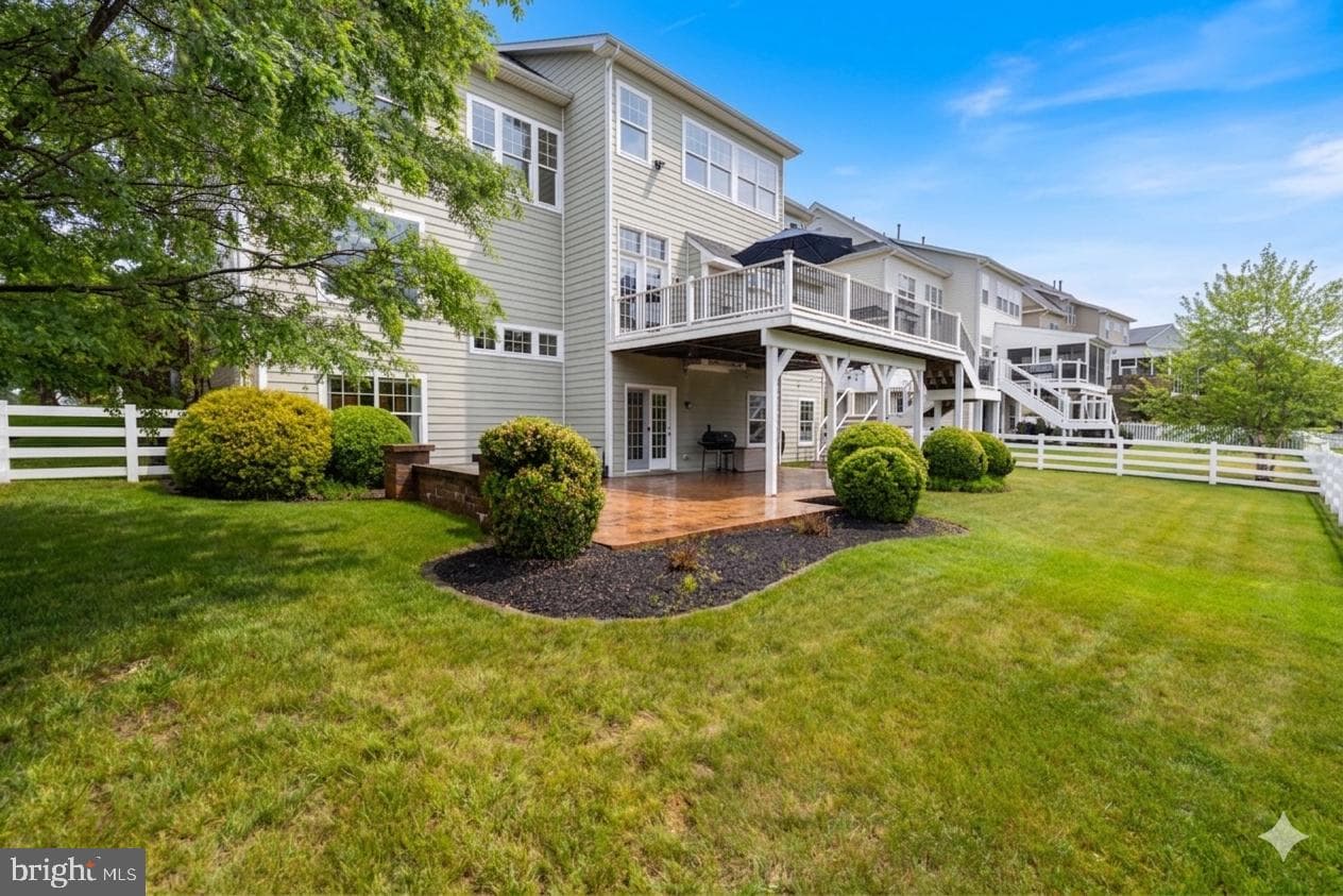 100 Setting Sun Court photo 55