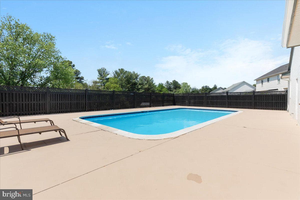 110 Grindstone Drive photo 49